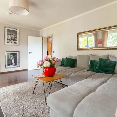Apartamento Mit Terrasse Im Grünen Mit Sauna Nahe Altstadt