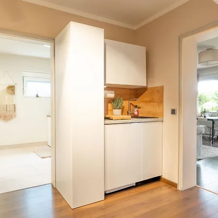Apartamento Mit Terrasse Im Grünen Mit Sauna Nahe Altstadt *