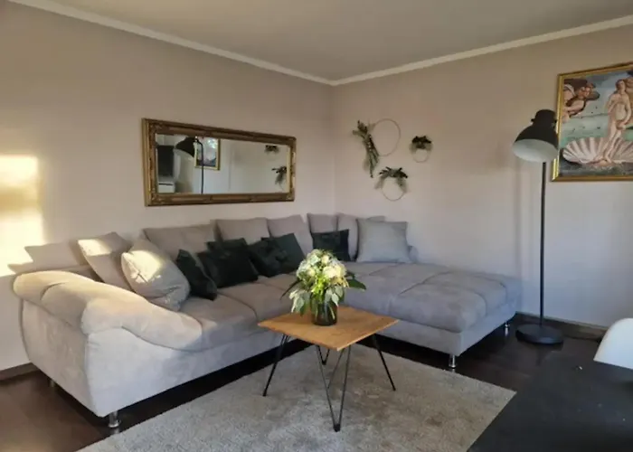 شقة Charmante Wohnung, Mit Sauna Und Garten, Toplage!